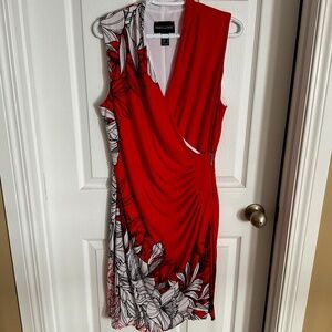 Frank Lyman, flattering ruched waist, size 12